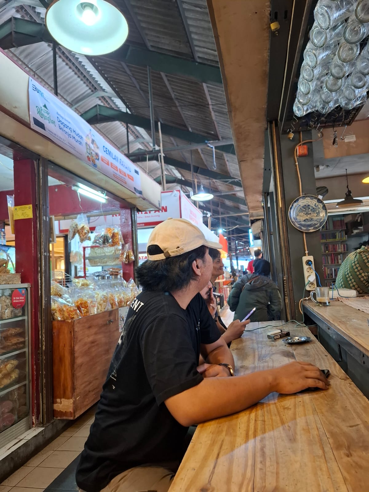 Eksplore Kuliner Hidden Gem di Pasar Cihapit Bandung