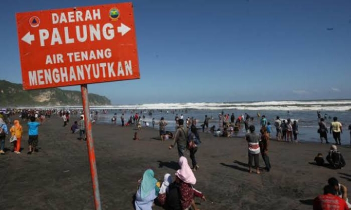 Bahaya di Balik Keindahan Pantai Parangtritis, Waspadalah!