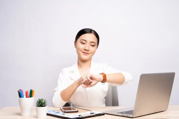 Cara Mengatur Waktu Antara Kuliah dan Kerja Part-Time