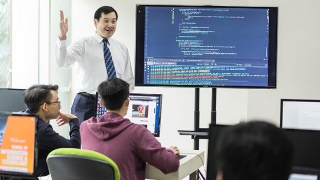 3 Tempat Kursus IT Terbaik di Indonesia