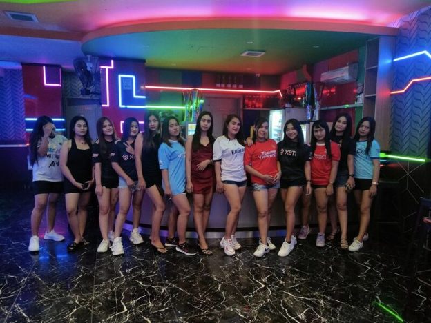 Melamar Kerja : LC Pemandu Lagu Karaoke Freelance